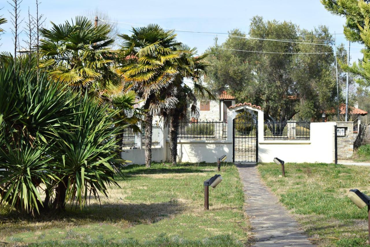 Villa Close To The Beach Ormos Panagias Exteriér fotografie